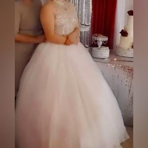 Vestido de 15 años color blanco con platiado talla M